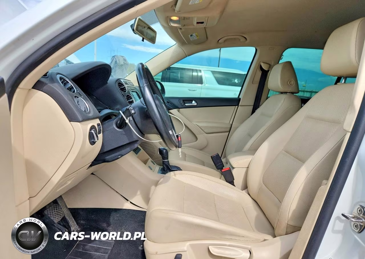 2014 Volkswagen Tiguan S VIN:WVGBV3AX1EW624137 - 7