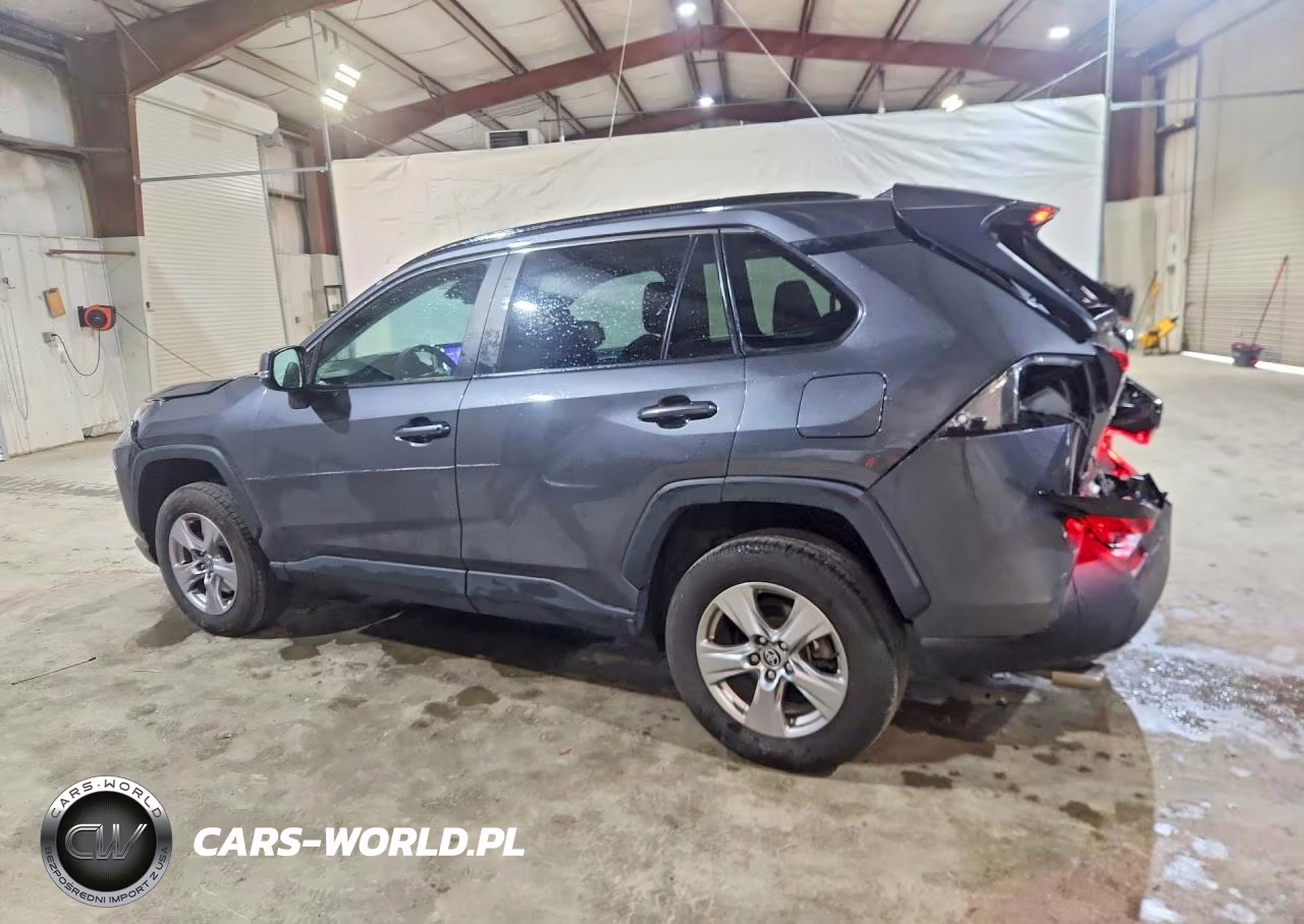 2023 Toyota Rav4 Xle VIN:2T3P1RFV8PC331581 - 2