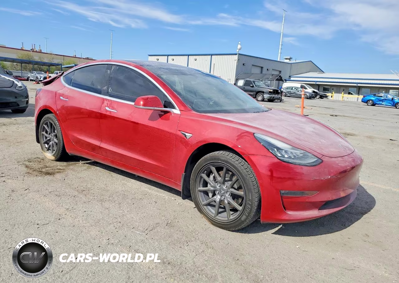2018 Tesla Model 3 VIN:5YJ3E1EA6JF045694 - 4