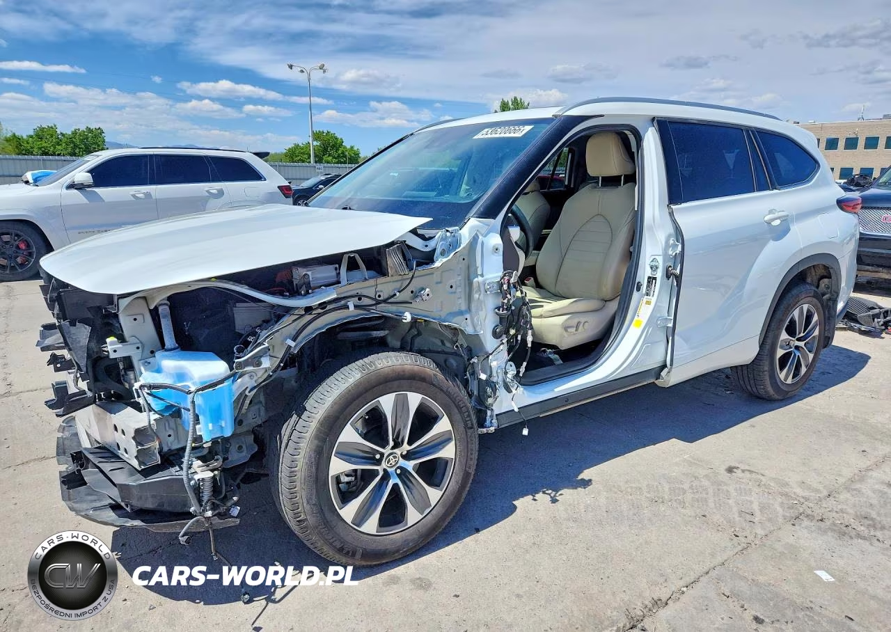 2022 Toyota Highlander Hybrid Xle – zdjęcie 1 z 14