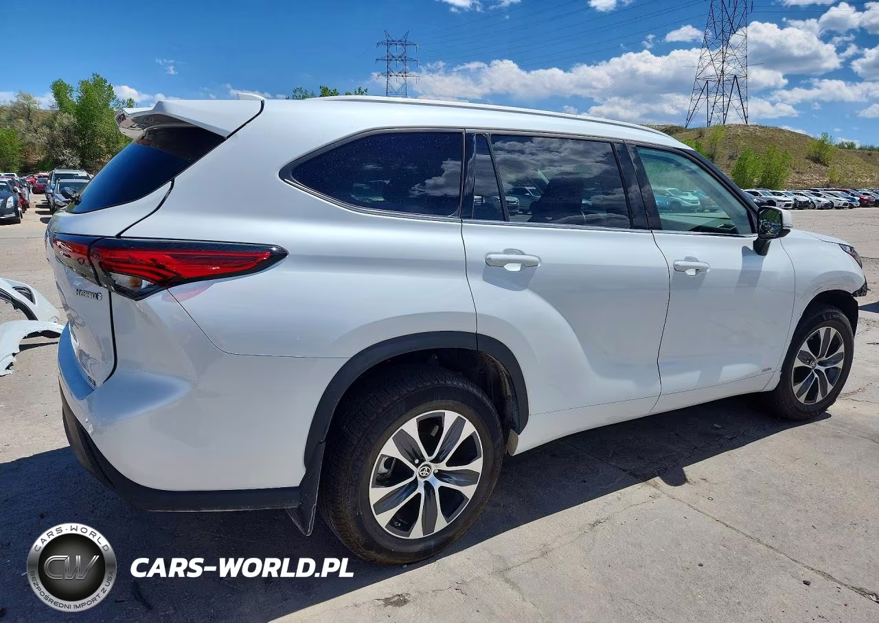 2022 Toyota Highlander Hybrid Xle VIN:5TDHBRCH0NS554761 - 3