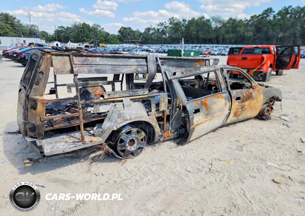 2007 Cadillac Commercial Chassis VIN:1GEEH06Y07U500584 - 3