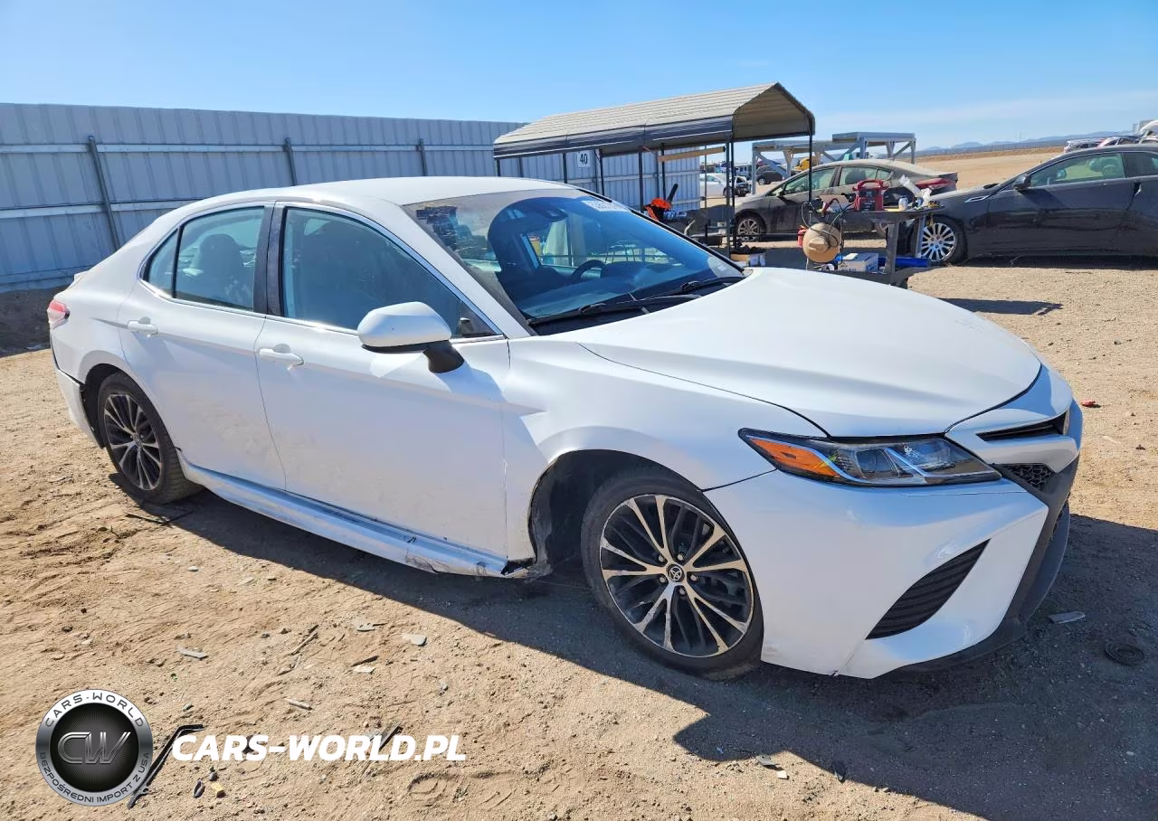 2020 Toyota Camry Se VIN:4T1G11AK7LU872069 - 4