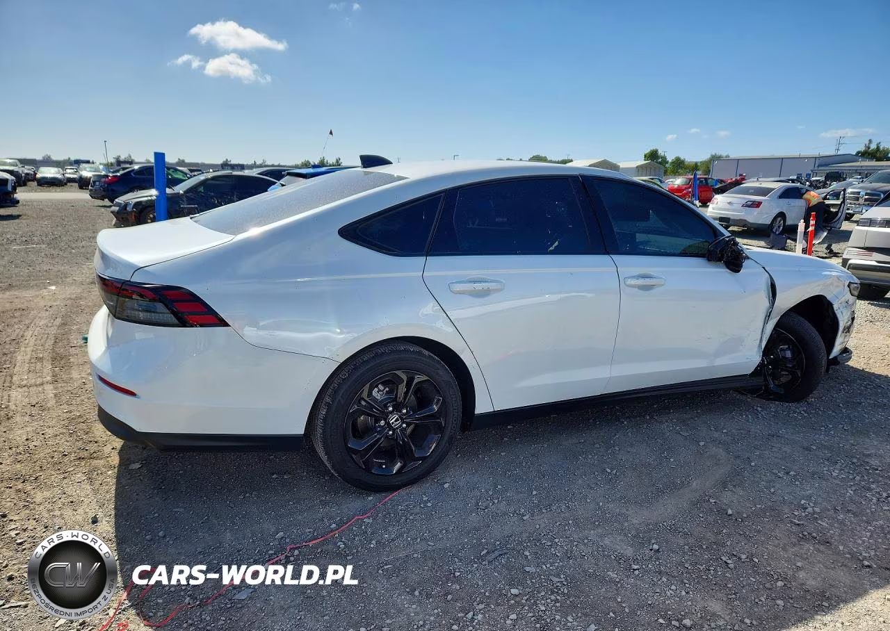 2025 Honda Accord Se VIN:1HGCY1F49SA079589 - 3