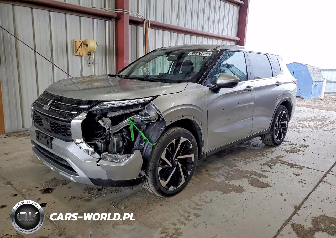 2024 Mitsubishi Outlander Se