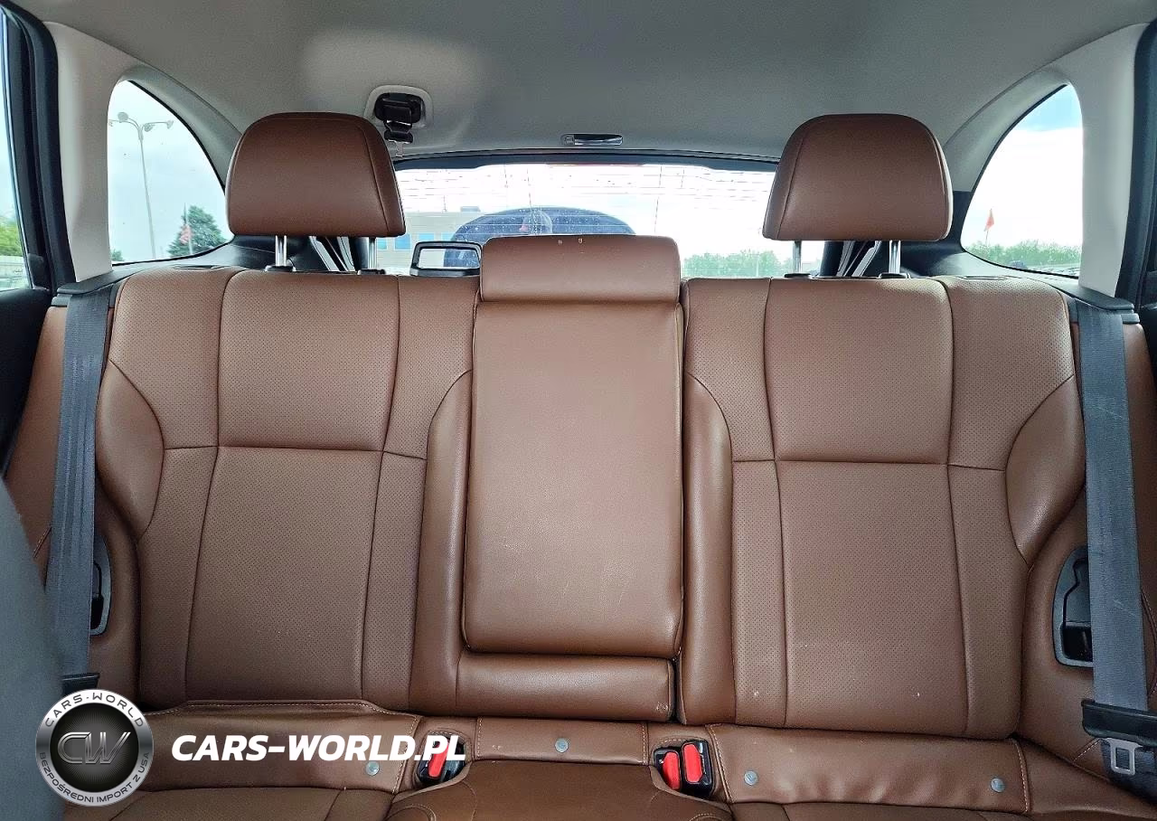 2021 Subaru Outback Touring VIN:4S4BTGPD1M3211340 - 10