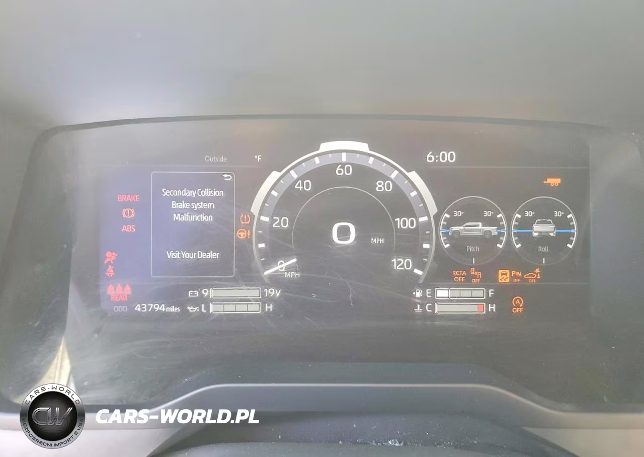 2024 Toyota Tundra Limited VIN:5TFJA5DBXRX162877 - 9