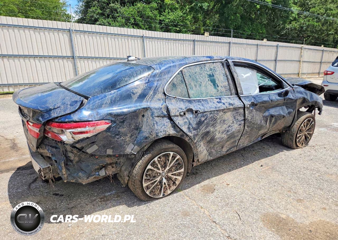 2019 Toyota Camry Se VIN:4T1B11HK4KU831056 - 3
