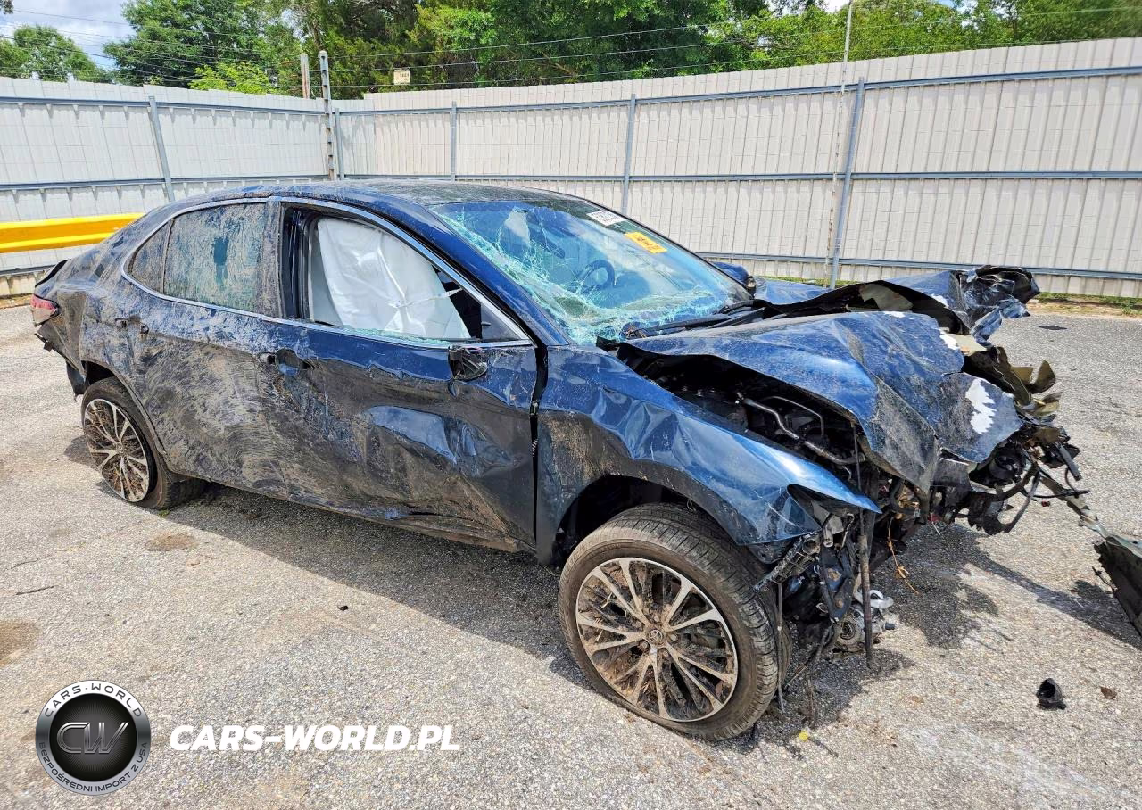 2019 Toyota Camry Se VIN:4T1B11HK4KU831056 - 4