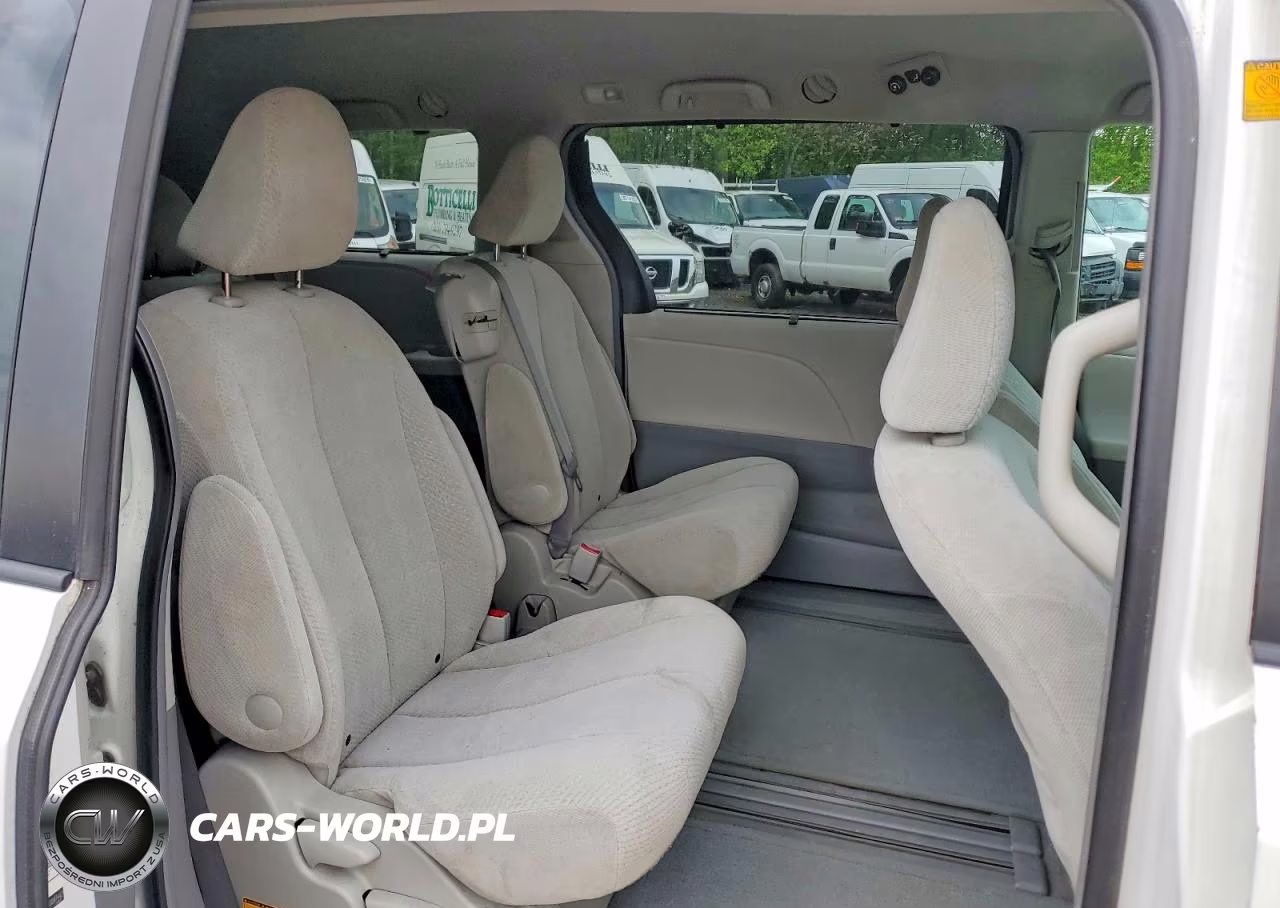2011 Toyota Sienna Le VIN:5TDKK3DC8BS097442 - 11