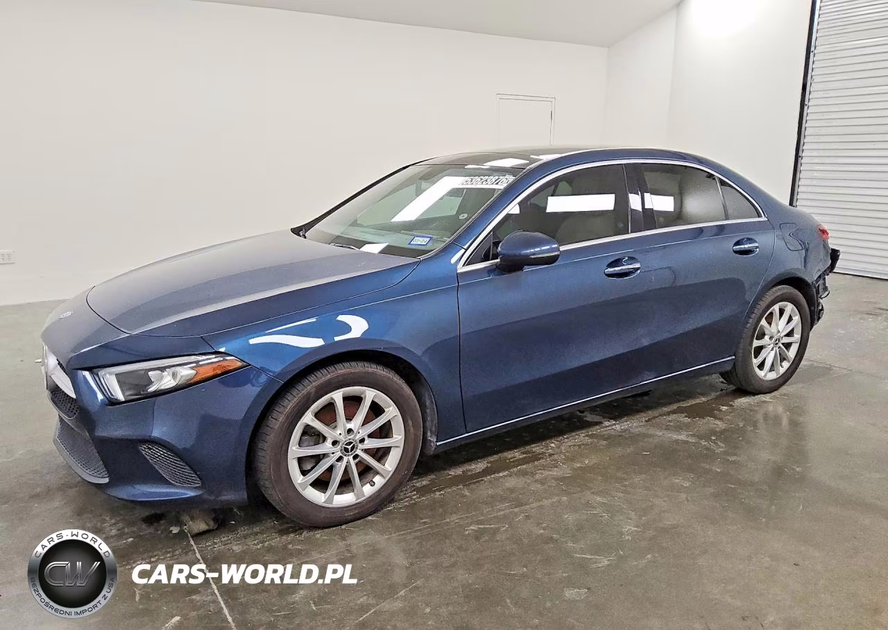 2019 Mercedes-Benz A 220