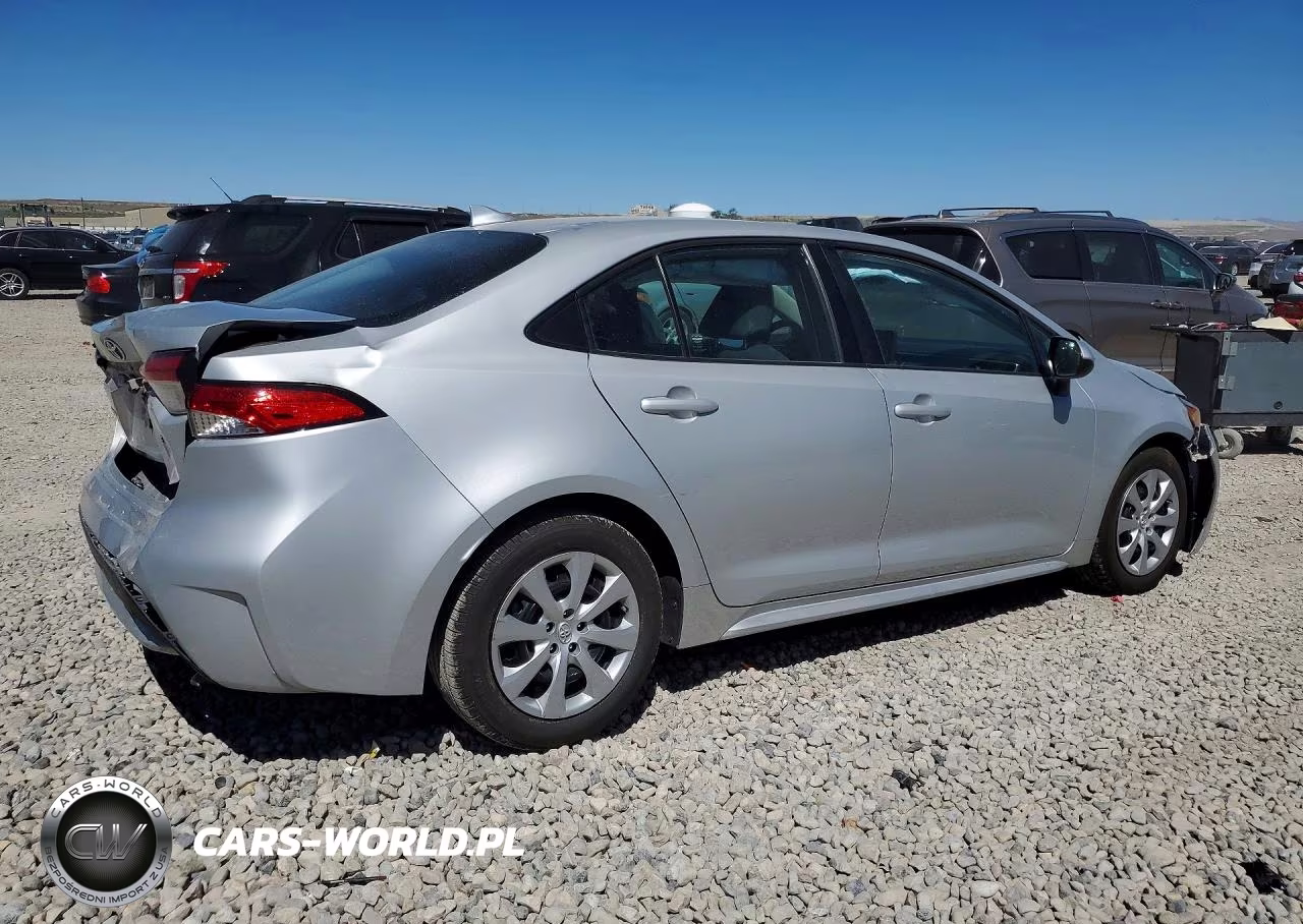 2022 Toyota Corolla Le VIN:5YFEPMAE8NP283991 - 3