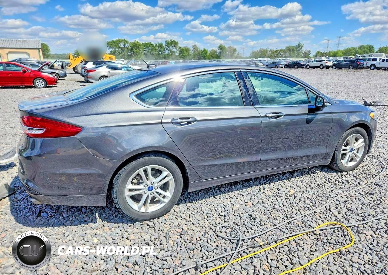 2018 Ford Fusion Se VIN:3FA6P0HD3JR107807 - 3