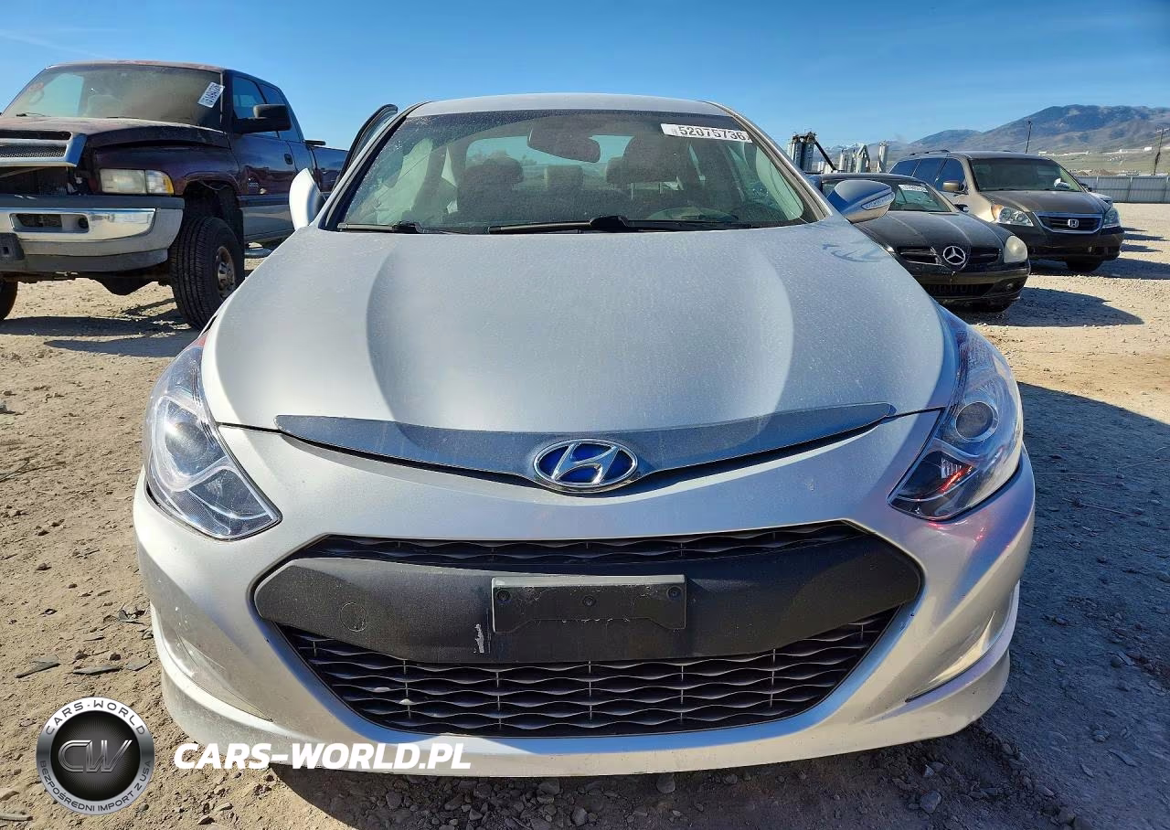 2013 Hyundai Sonata Hybrid VIN:KMHEC4A41DA098375 - 5