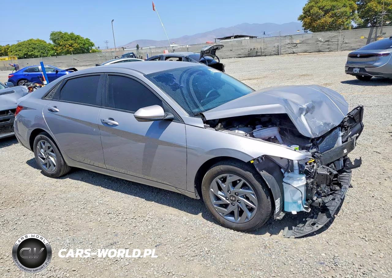 2025 Hyundai Elantra Hybrid Blue VIN:KMHLM4DJ5SU167828 - 4