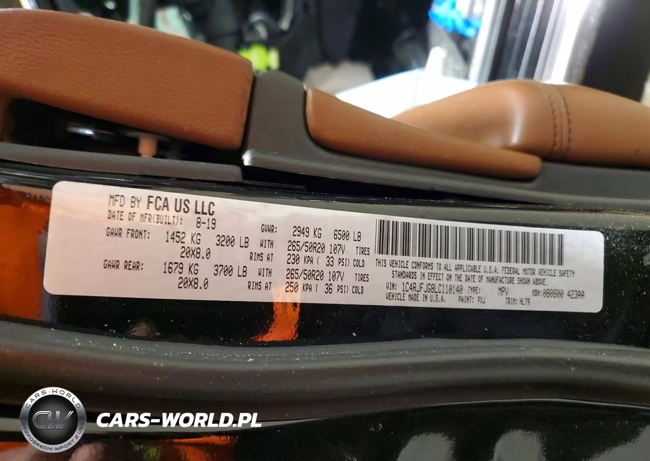 2020 Jeep Grand Cherokee Summit VIN:1C4RJFJG8LC110140 - 13