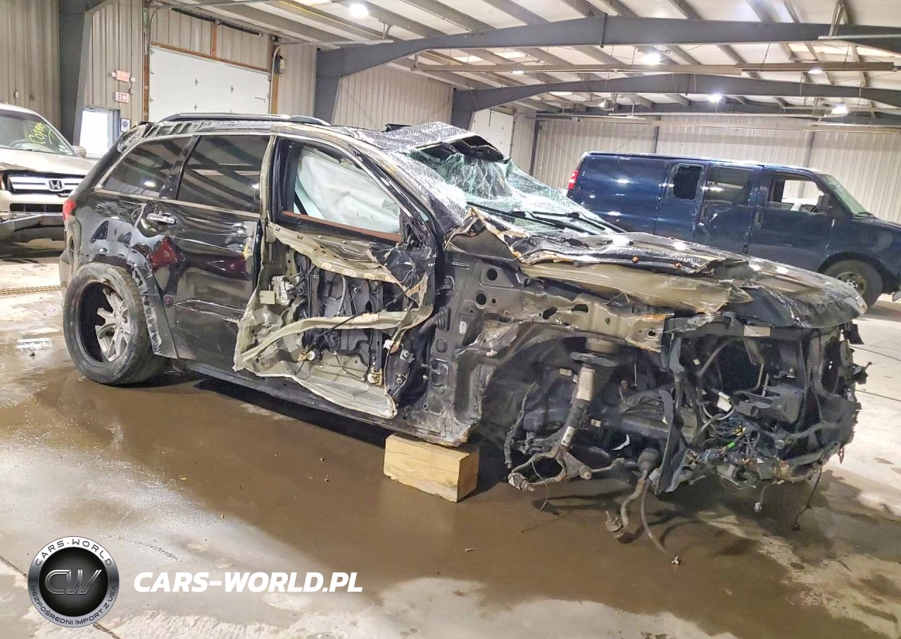 2020 Jeep Grand Cherokee Summit VIN:1C4RJFJG8LC110140 - 4