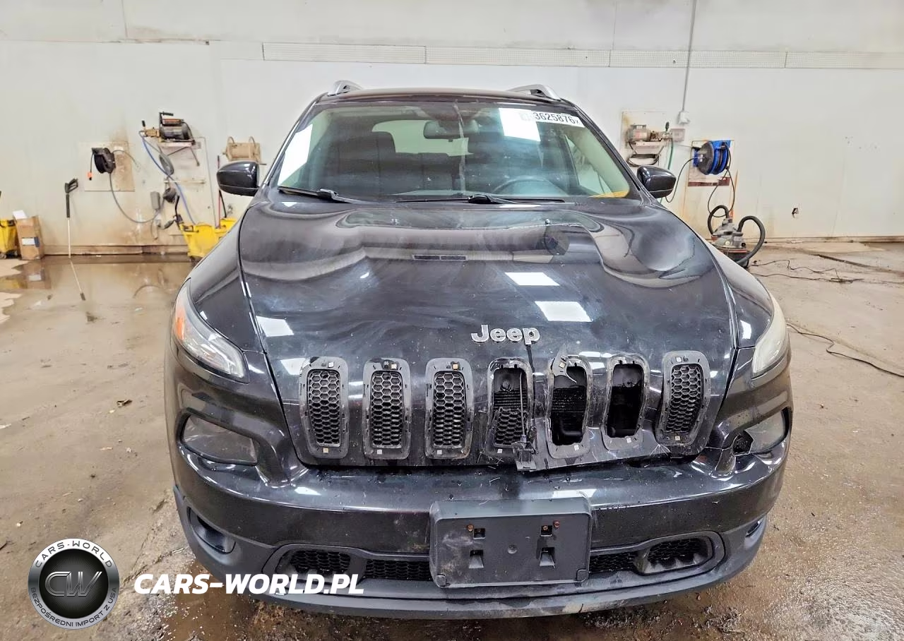 2016 Jeep Cherokee Latitude VIN:1C4PJMCS0GW139679 - 5