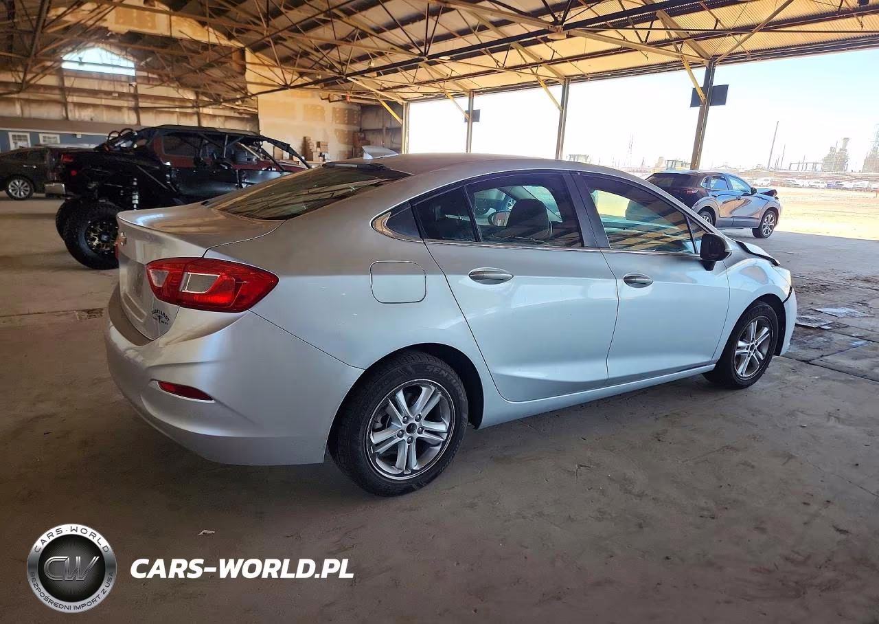 2017 Chevrolet Cruze Lt VIN:1G1BE5SM0H7201772 - 3