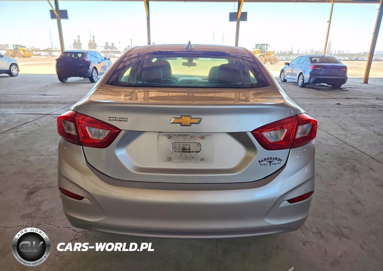 2017 Chevrolet Cruze Lt VIN:1G1BE5SM0H7201772 - 6