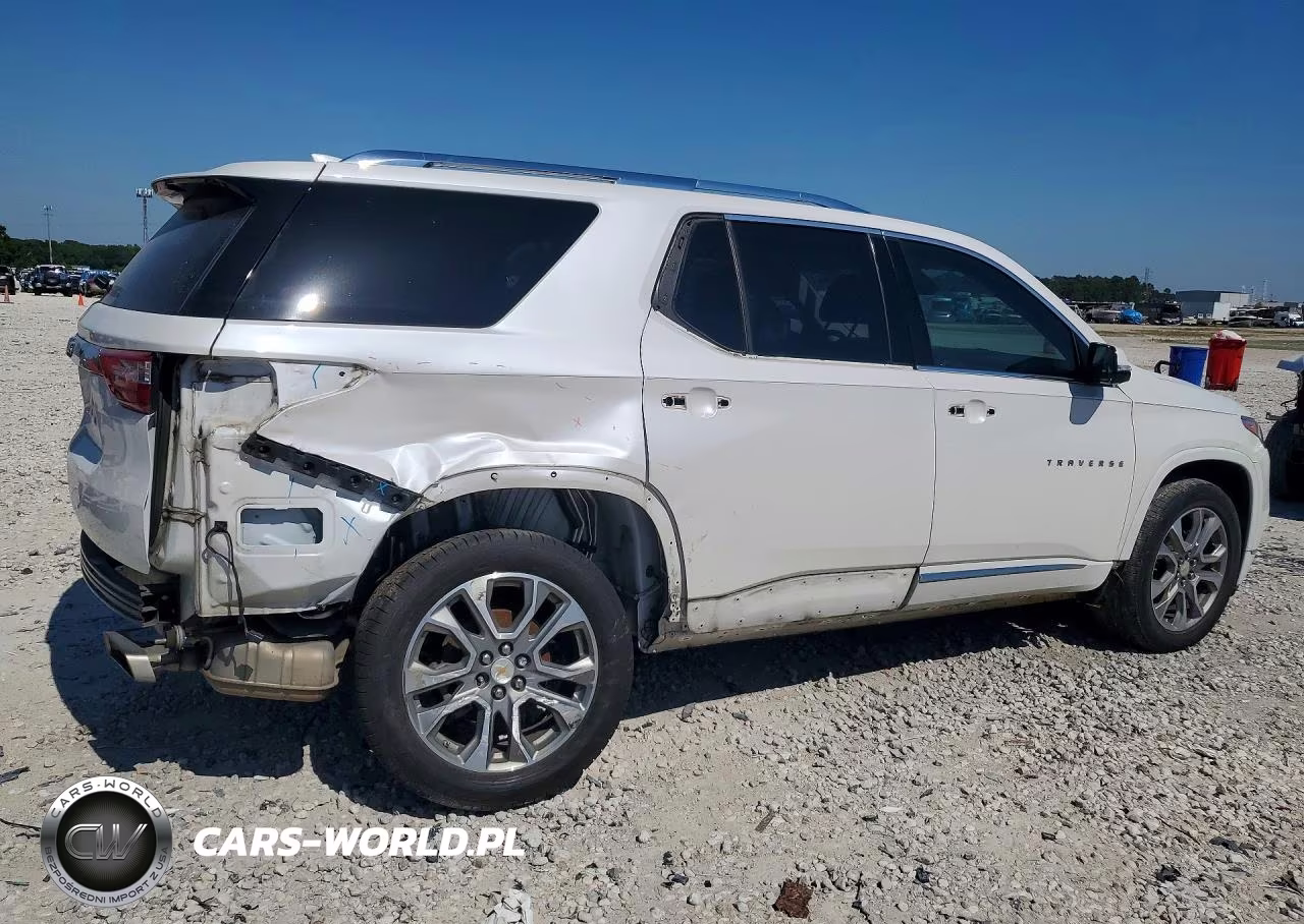 2020 Chevrolet Traverse Premier VIN:1GNERKKW2LJ122776 - 3
