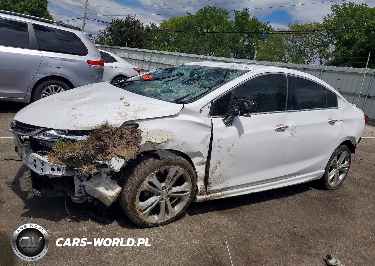 2018 Chevrolet Cruze Premier – zdjęcie 1 z 12