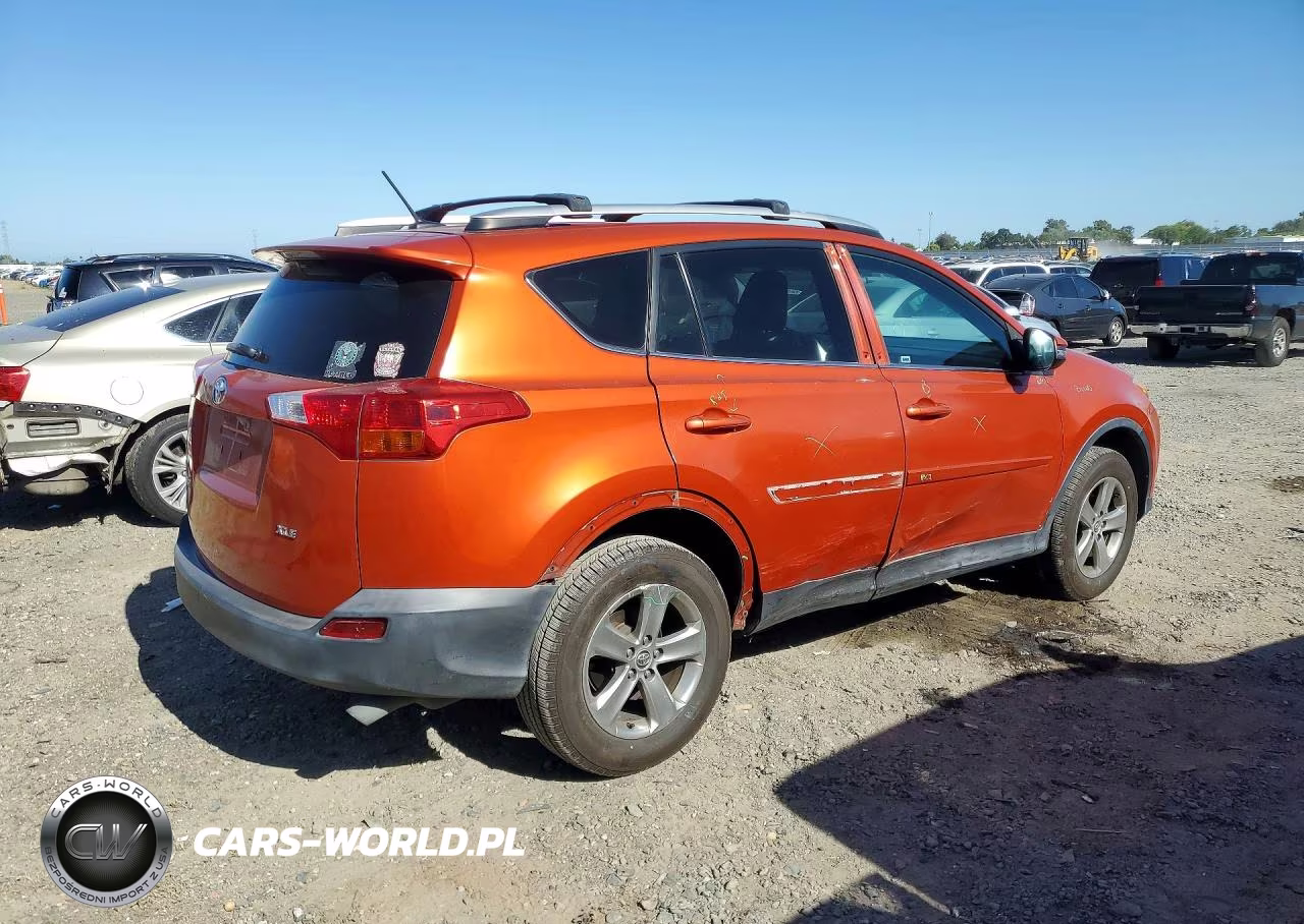 2015 Toyota Rav4 Xle VIN:2T3WFREV8FW144255 - 3
