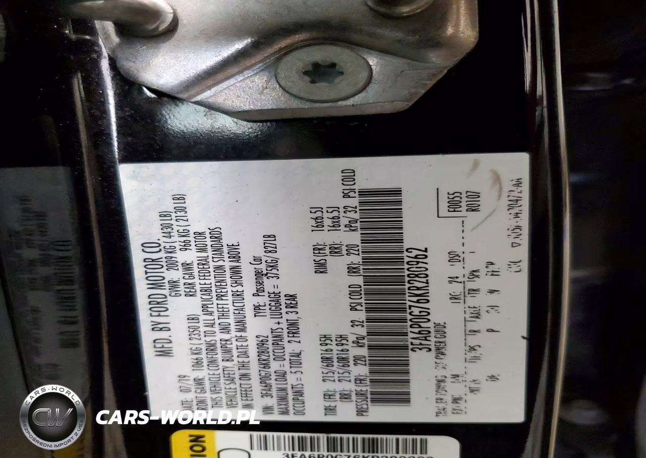 2019 Ford Fusion S VIN:3FA6P0G76KR280962 - 12
