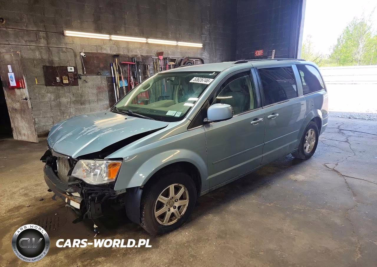 2008 Chrysler Town & Country Touring
