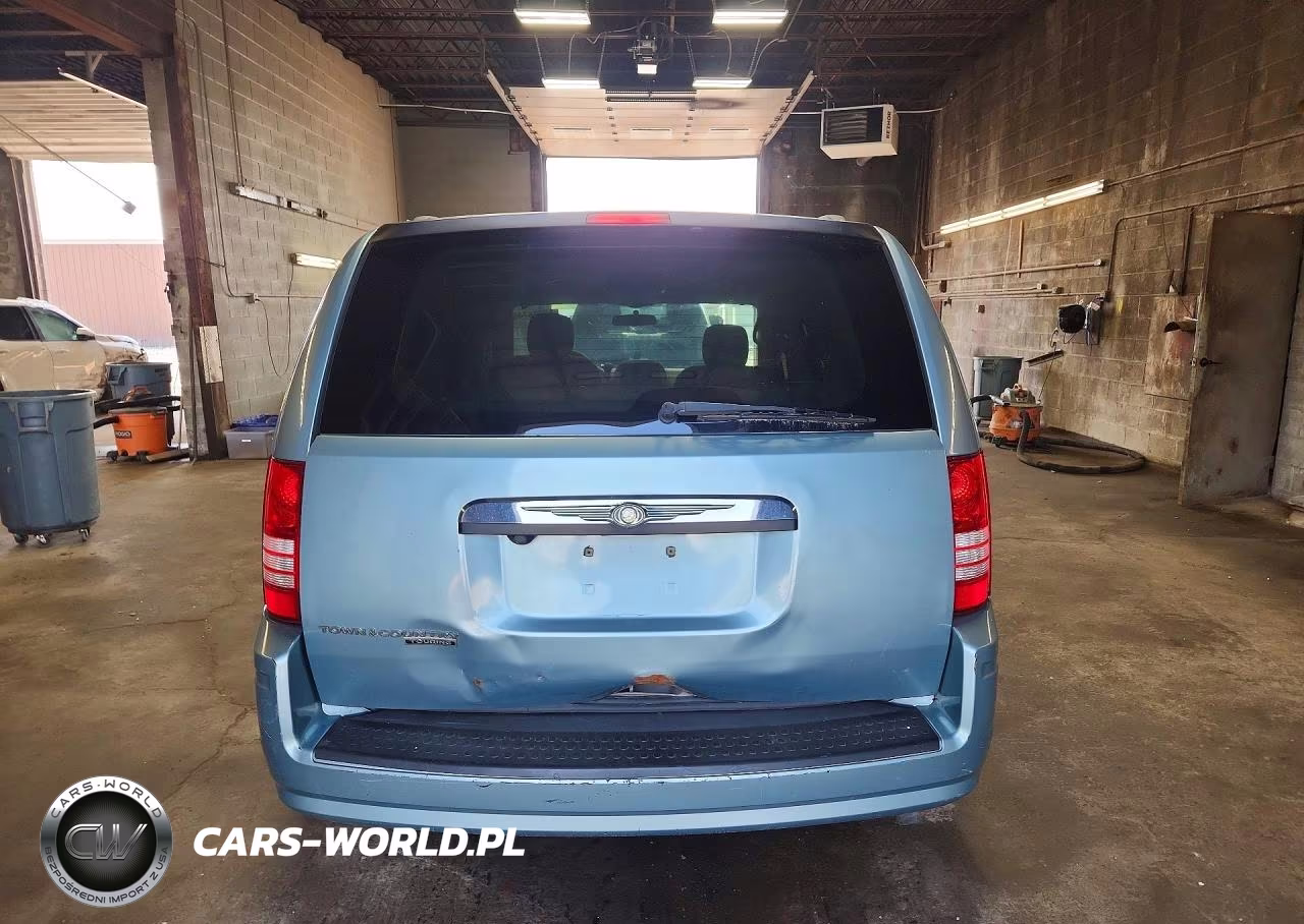 2008 Chrysler Town & Country Touring VIN:2A8HR54P88R696906 - 6