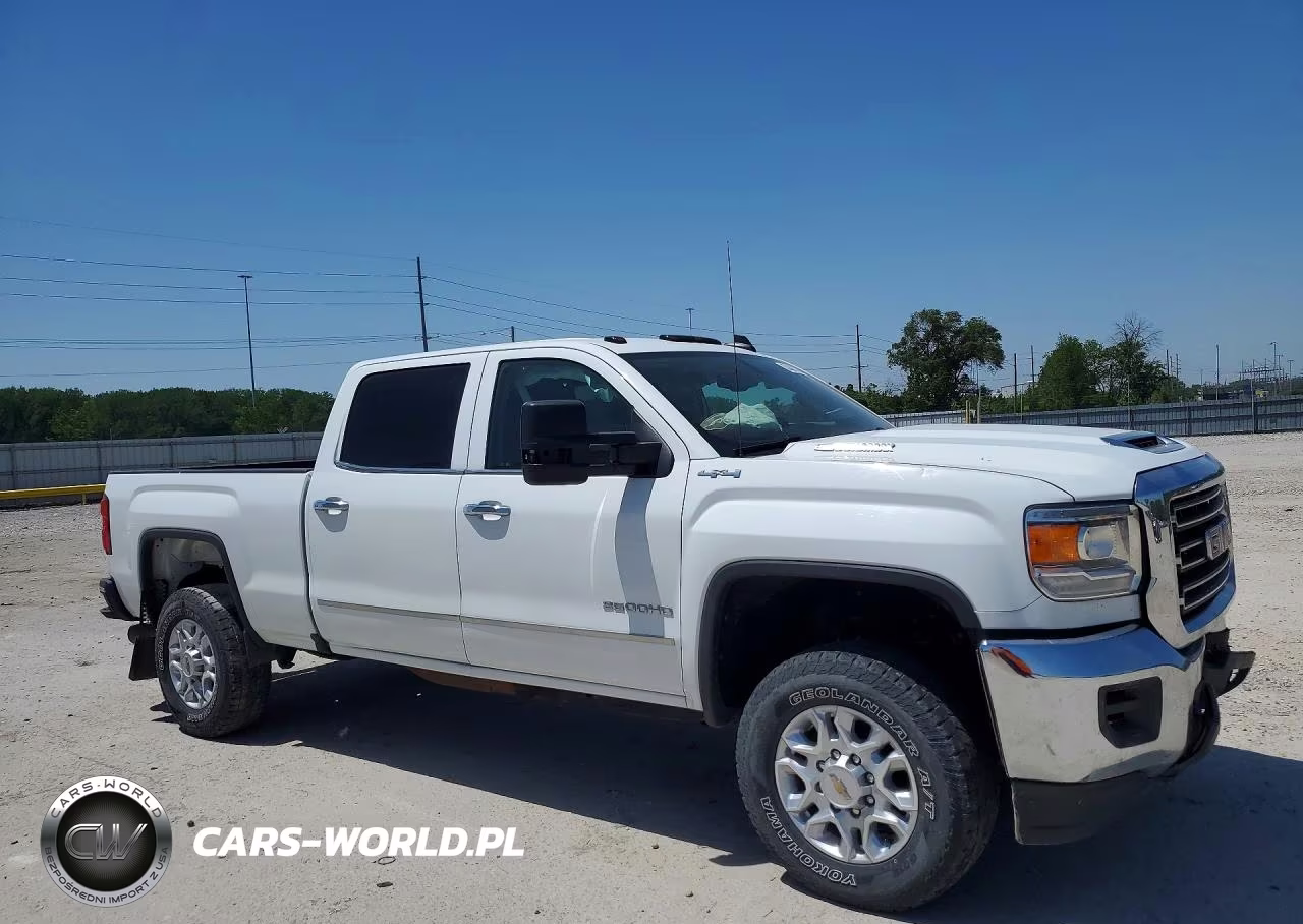 2018 GMC Sierra K2500 Heavy Duty VIN:1GT12REY9JF108228 - 4