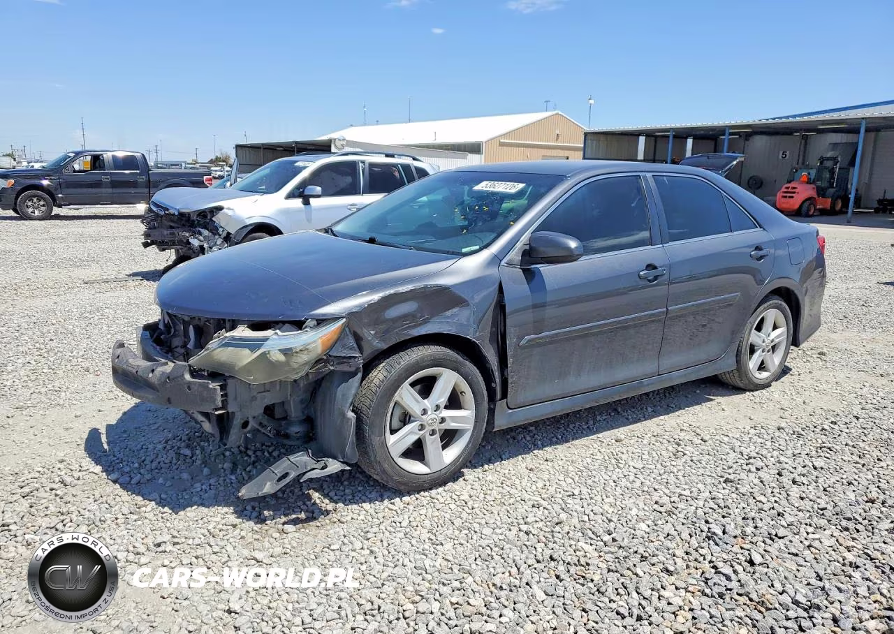 2013 Toyota Camry Se – zdjęcie 1 z 13