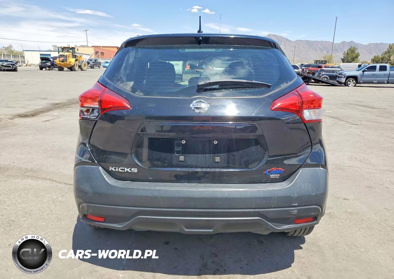 2019 Nissan Kicks S VIN:3N1CP5CU8KL532836 - 6