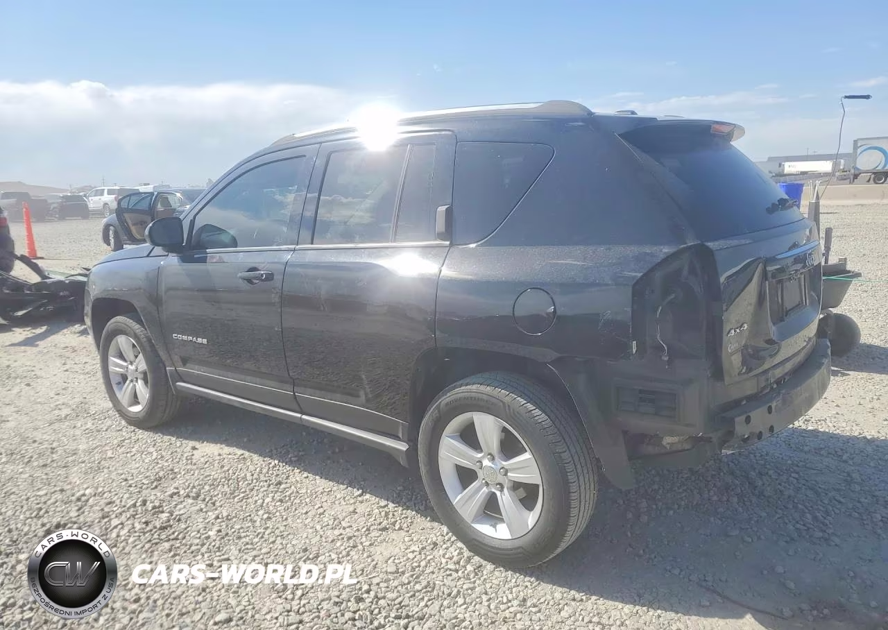 2015 Jeep Compass Latitude VIN:1C4NJDEB7FD303654 - 2