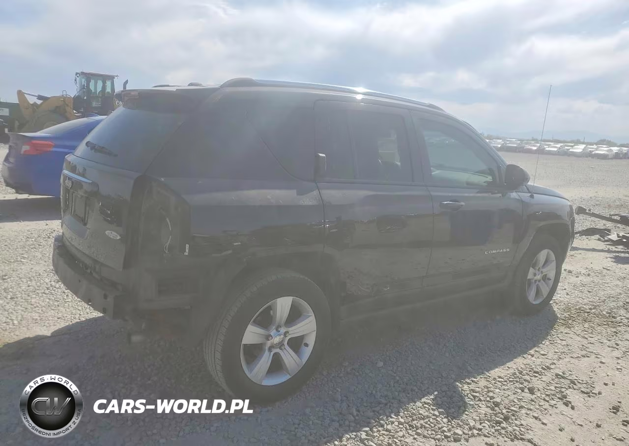2015 Jeep Compass Latitude VIN:1C4NJDEB7FD303654 - 3
