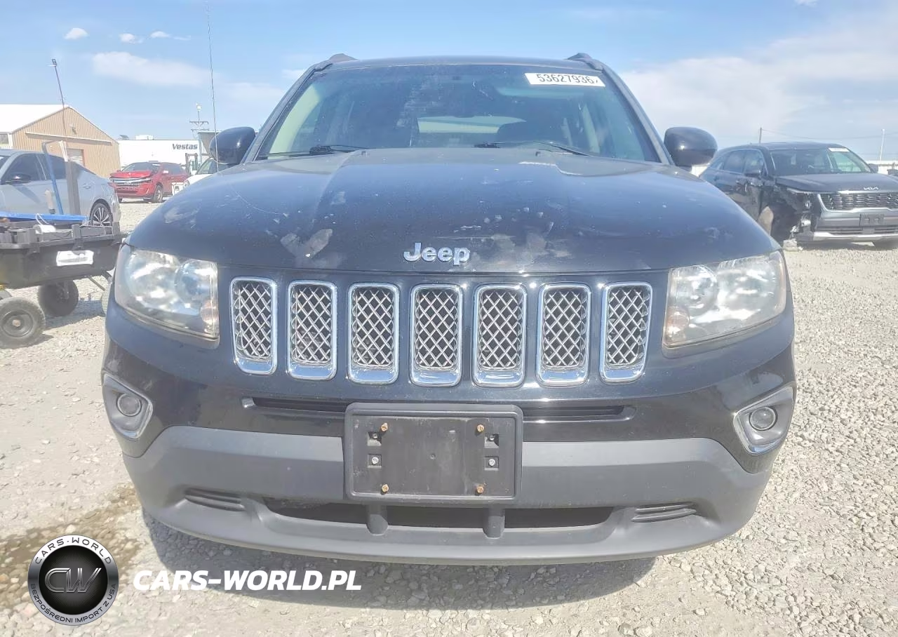 2015 Jeep Compass Latitude VIN:1C4NJDEB7FD303654 - 5