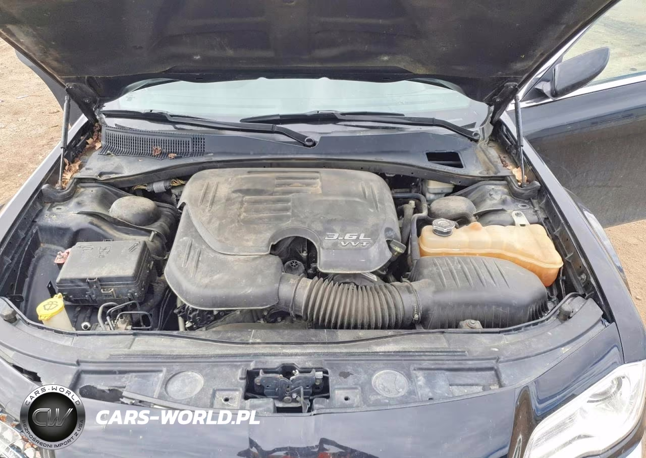 2014 Chrysler 300 VIN:2C3CCARG3EH345878 - 11