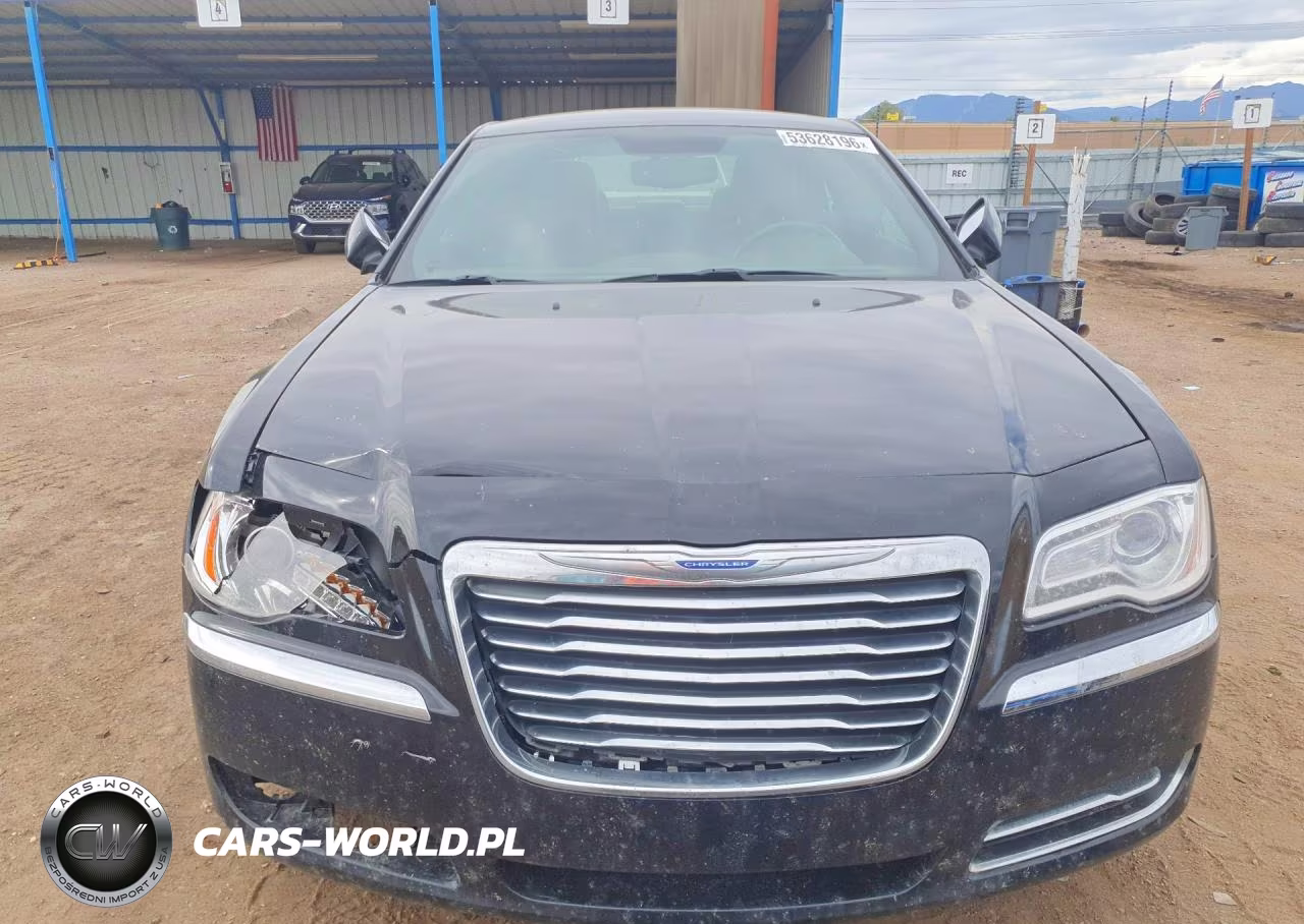2014 Chrysler 300 VIN:2C3CCARG3EH345878 - 5