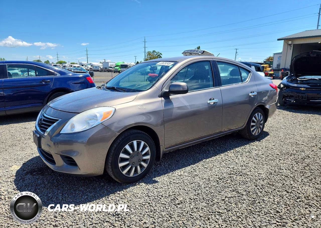 2014 Nissan Versa 1.6 Sv