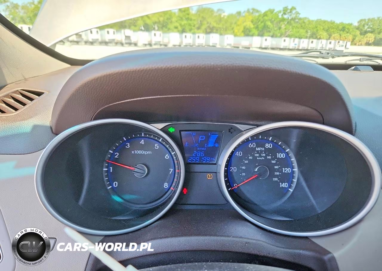 2013 Hyundai Tucson Limited VIN:KM8JU3AC6DU560599 - 9