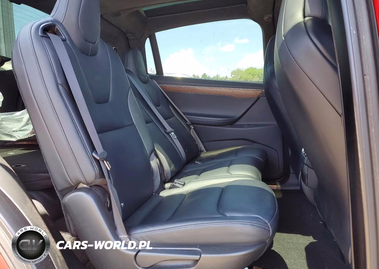 2017 Tesla Model X VIN:5YJXCAE28HF060241 - 11