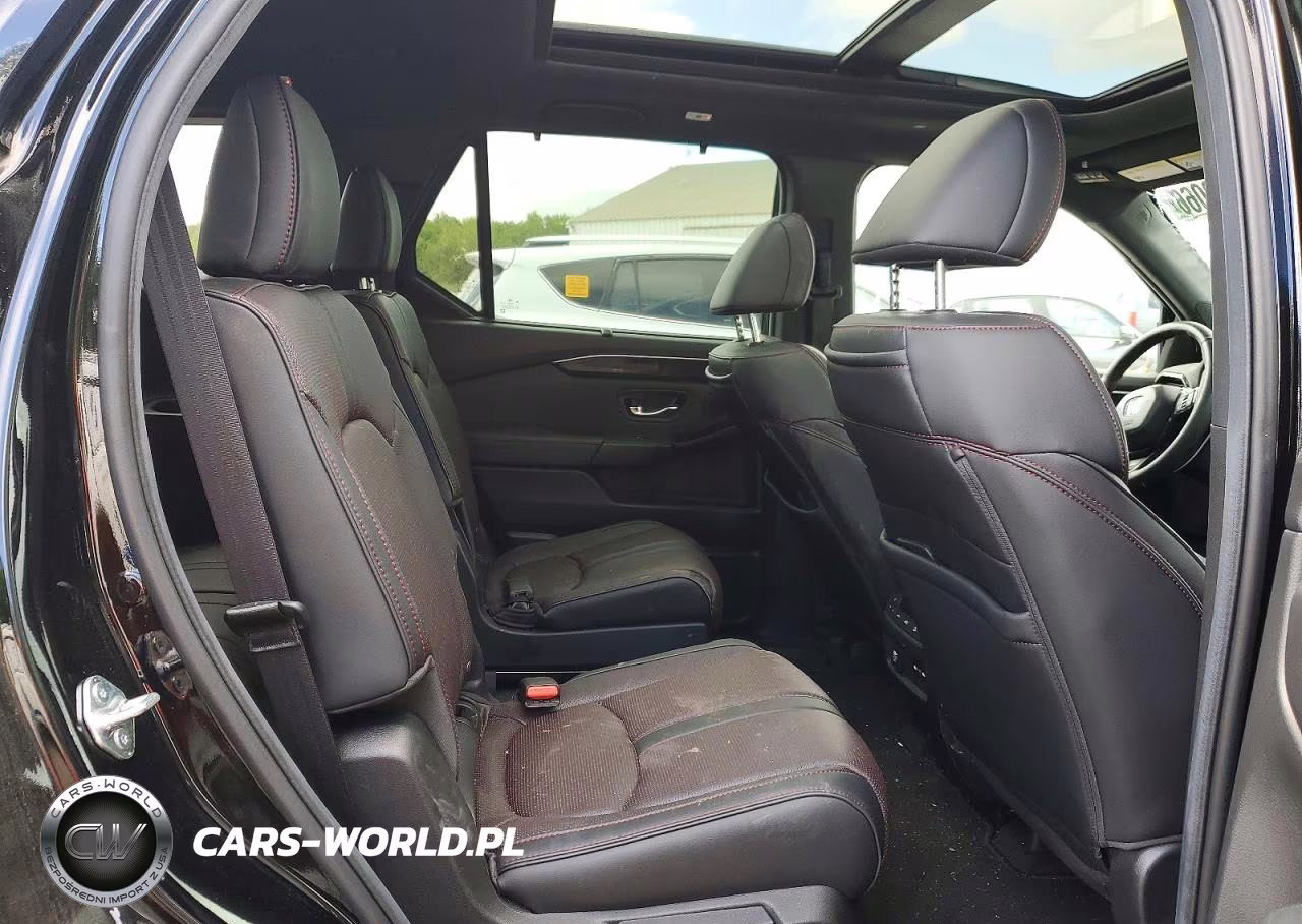 2025 Honda Pilot Black VIN:5FNYG1H94SB121724 - 11