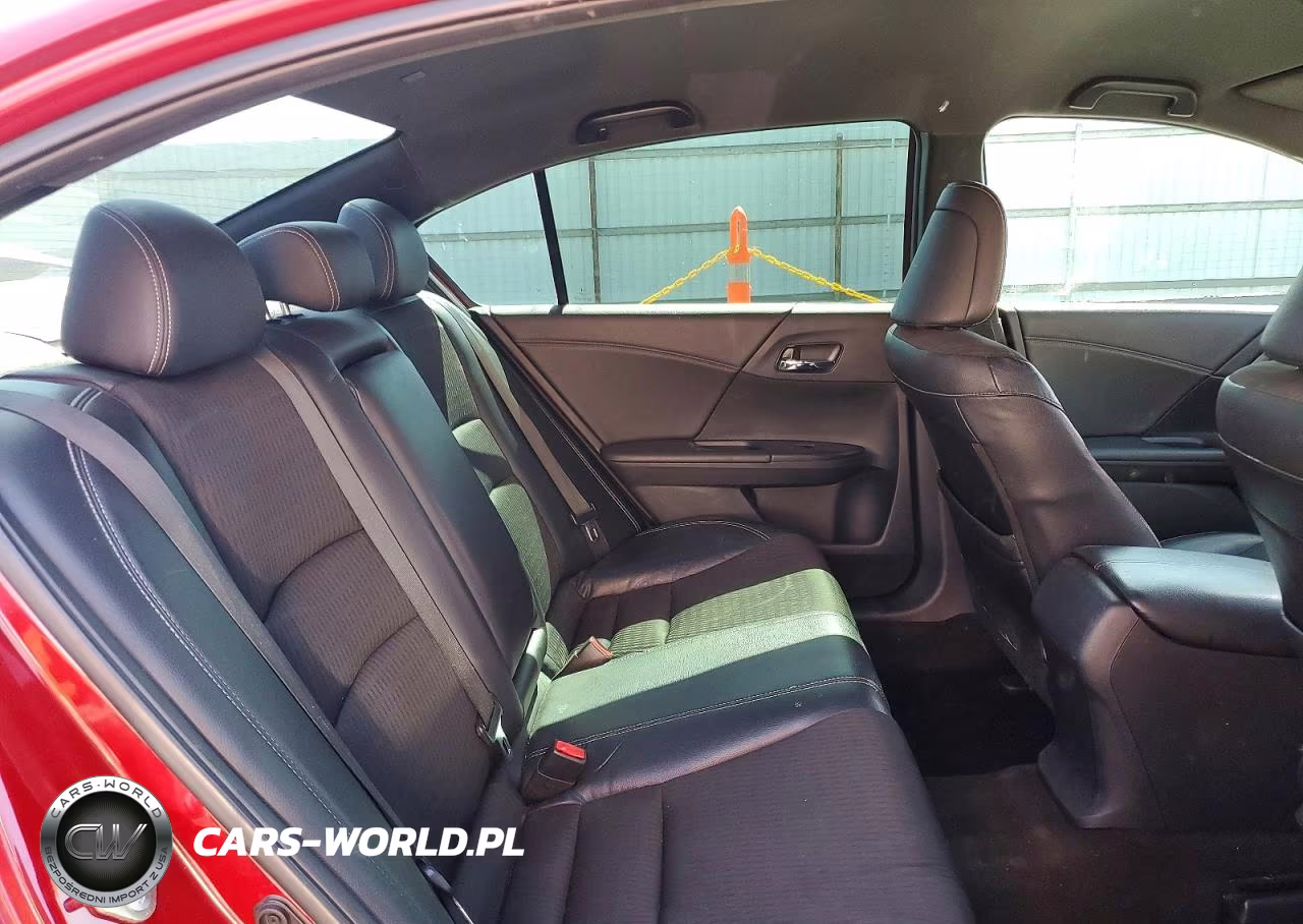 2017 Honda Accord Sport VIN:1HGCR2F5XHA048825 - 10