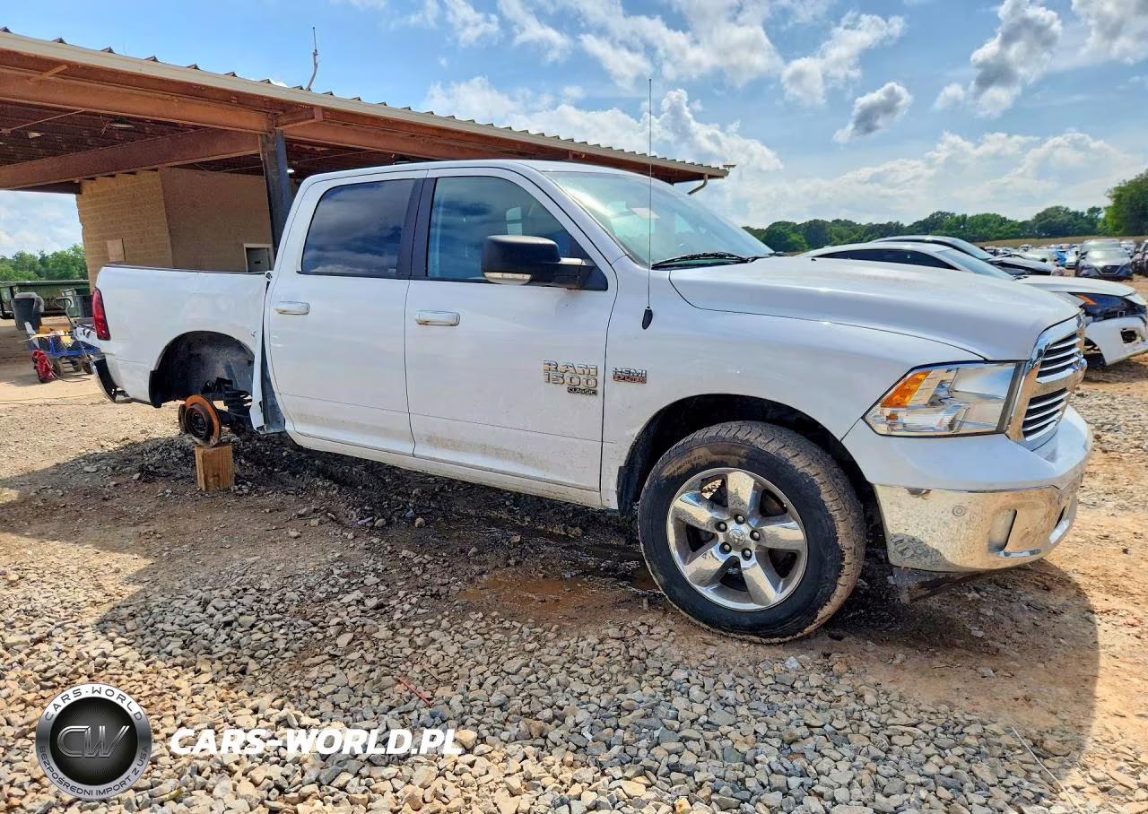 2019 Ram 1500 Classic Slt VIN:1C6RR6TT6KS643943 - 4