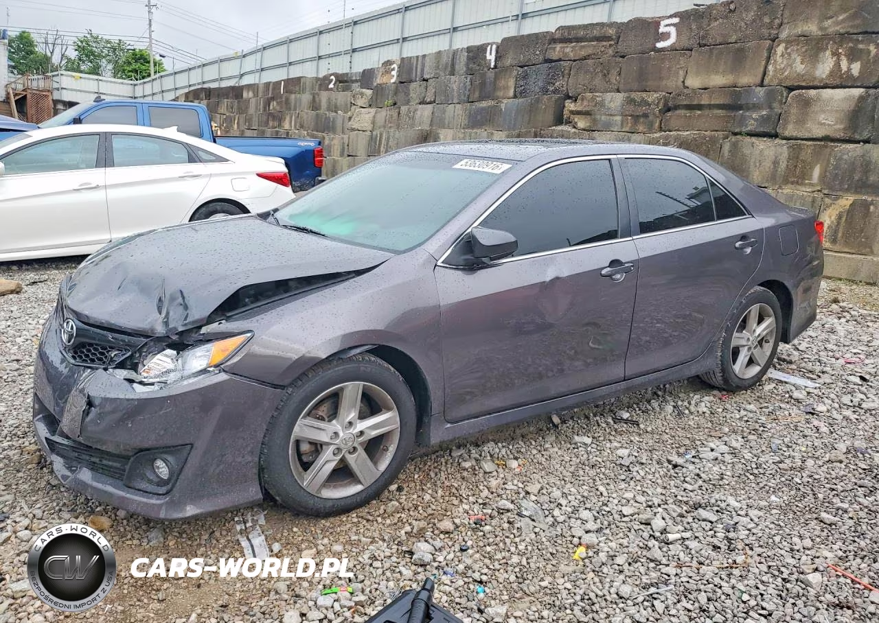 2014 Toyota Camry Se – zdjęcie 1 z 12