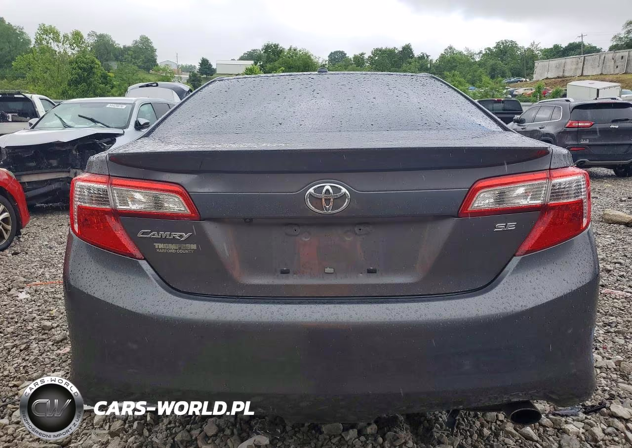 2014 Toyota Camry Se VIN:4T1BF1FK6EU744185 - 6