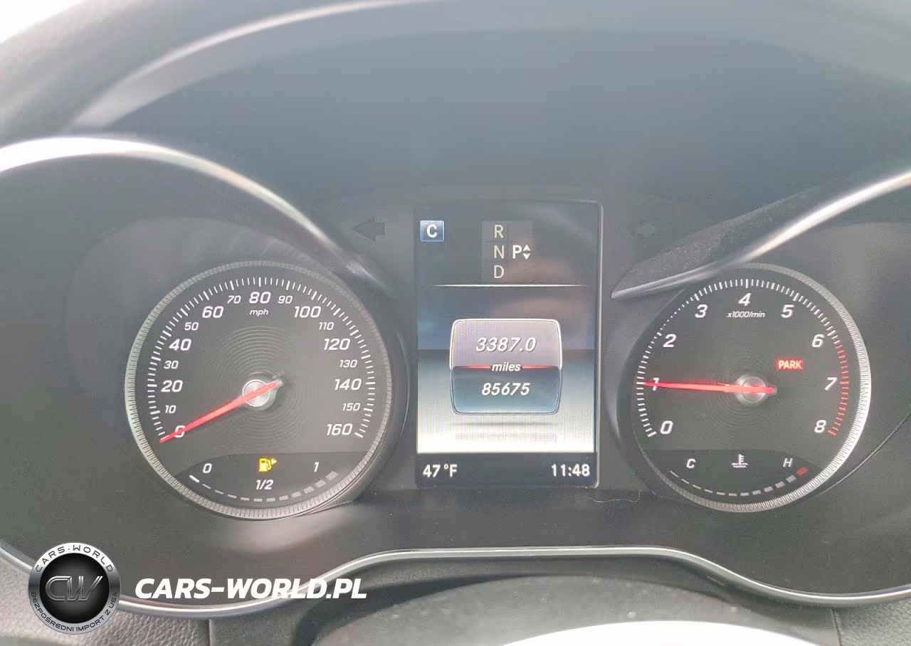 2018 Mercedes-Benz C 300 4Matic VIN:55SWF4KB6JU241934 - 9