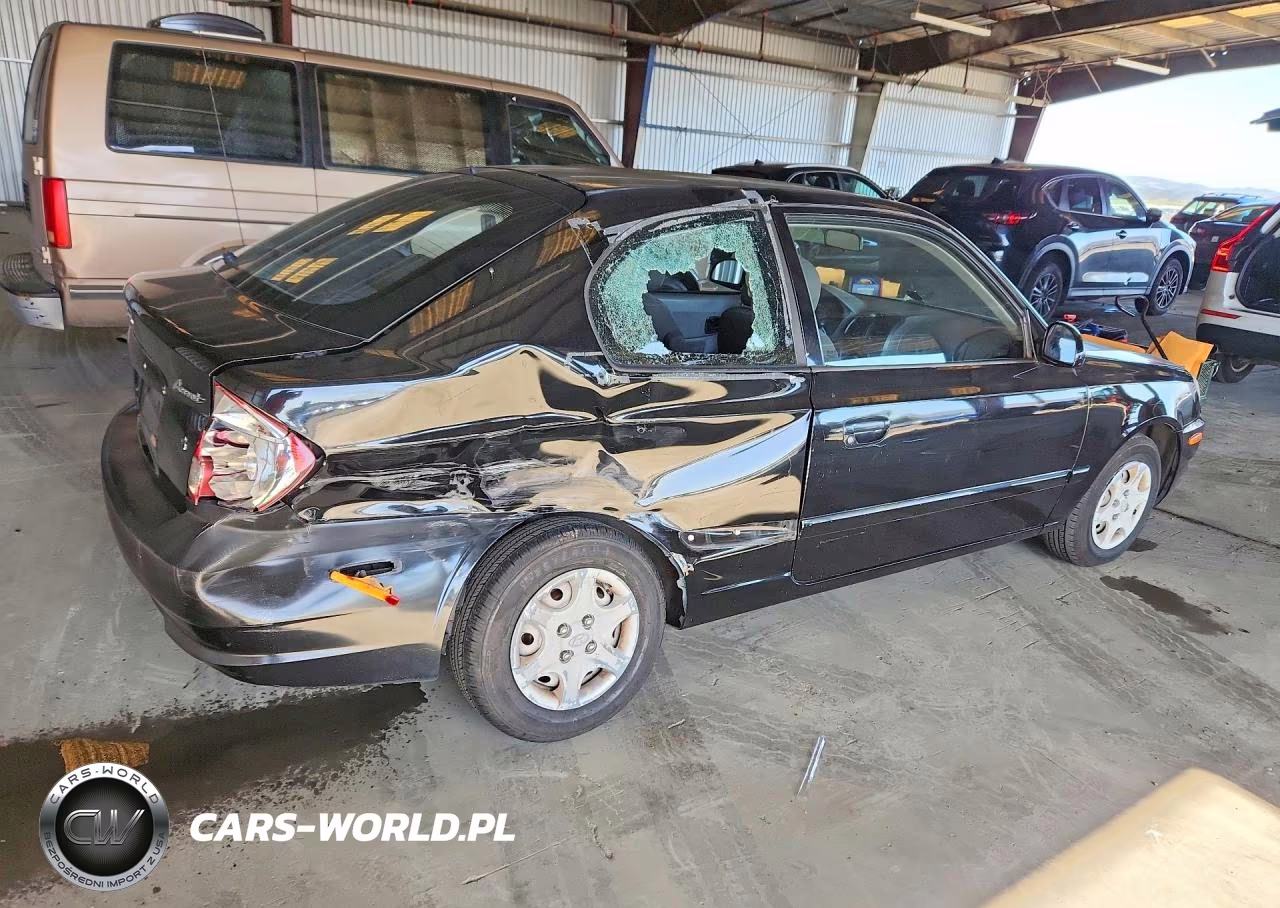 2005 Hyundai Accent Gs VIN:KMHCG35C45U324285 - 3