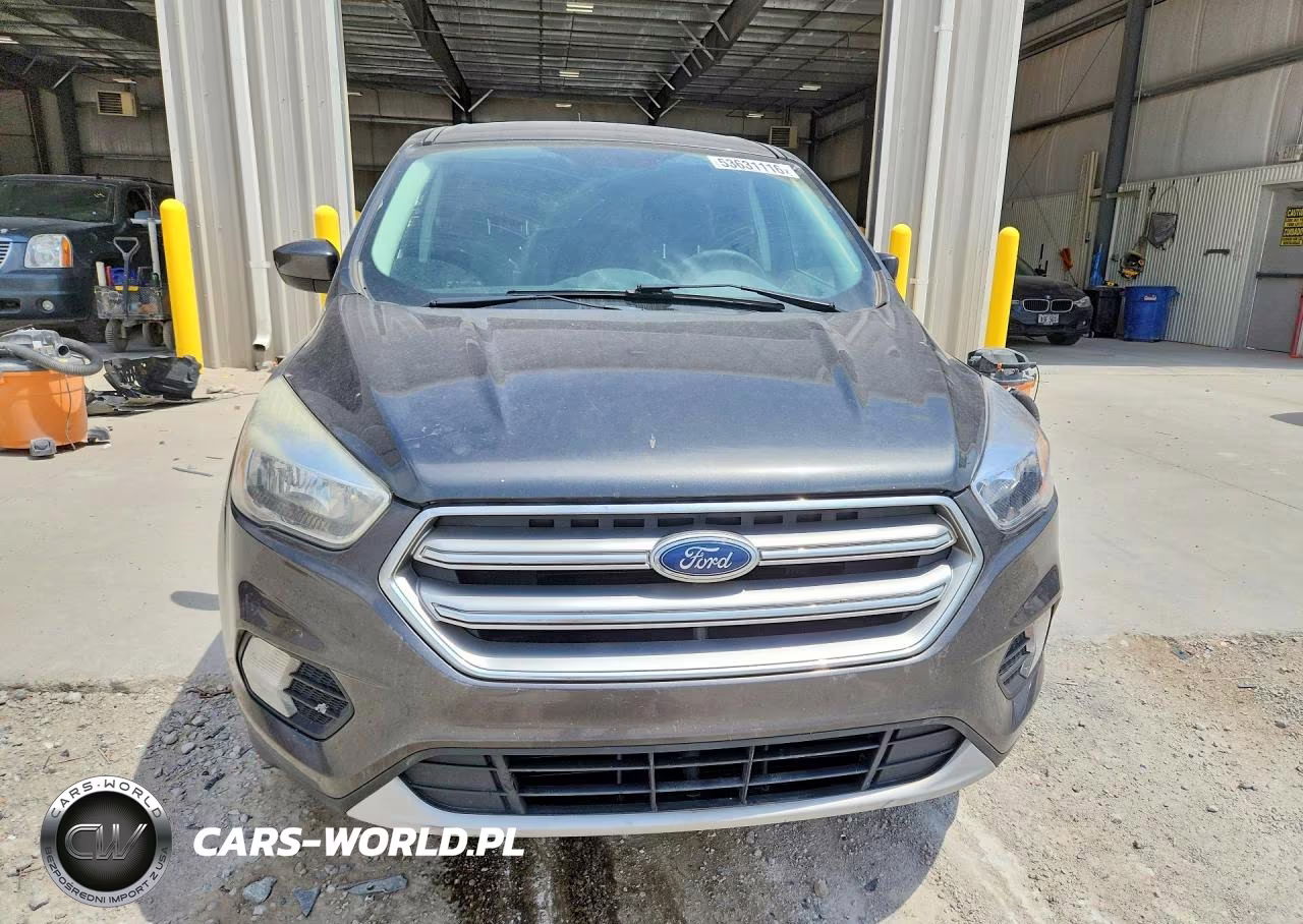 2017 Ford Escape Se VIN:1FMCU0GDXHUC94324 - 5