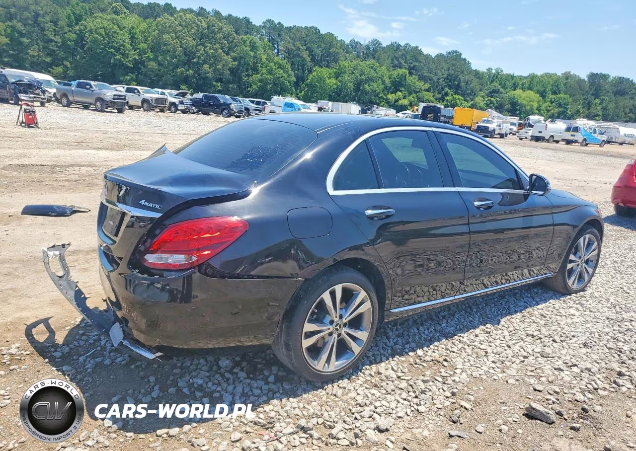 2018 Mercedes-Benz C 300 4Matic VIN:WDDWF4KB1JR413501 - 3